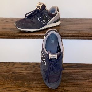696 navy New balance
